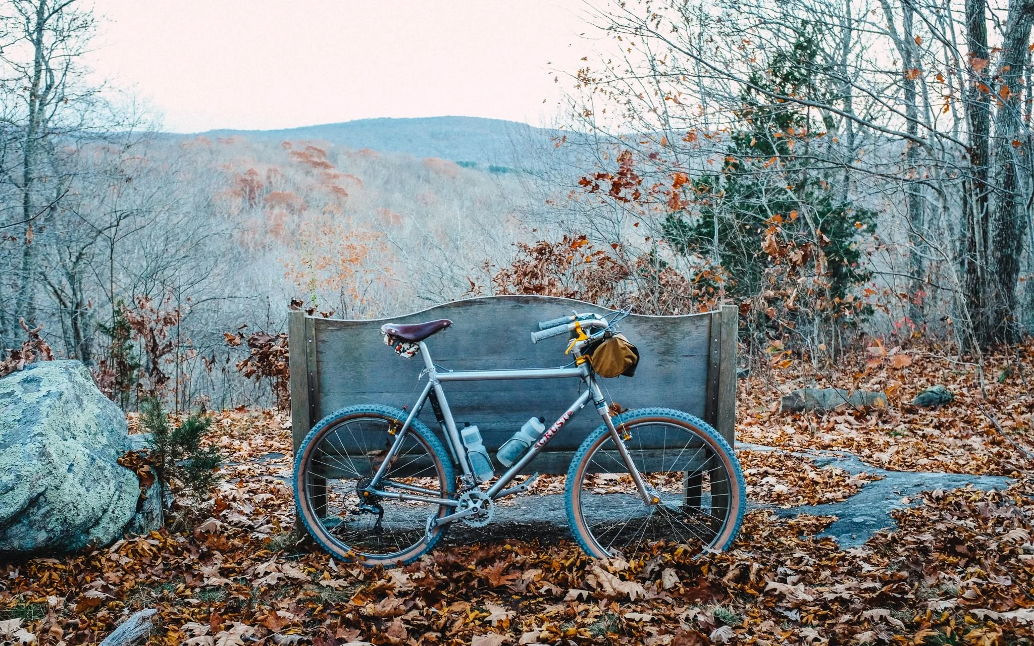 ウルトラロマンス　ULTRA ROMANCE fabio's abs RON'S BIKES ULTRA ROMANCE】Fabio's Abs (Waxed canvas/Navy